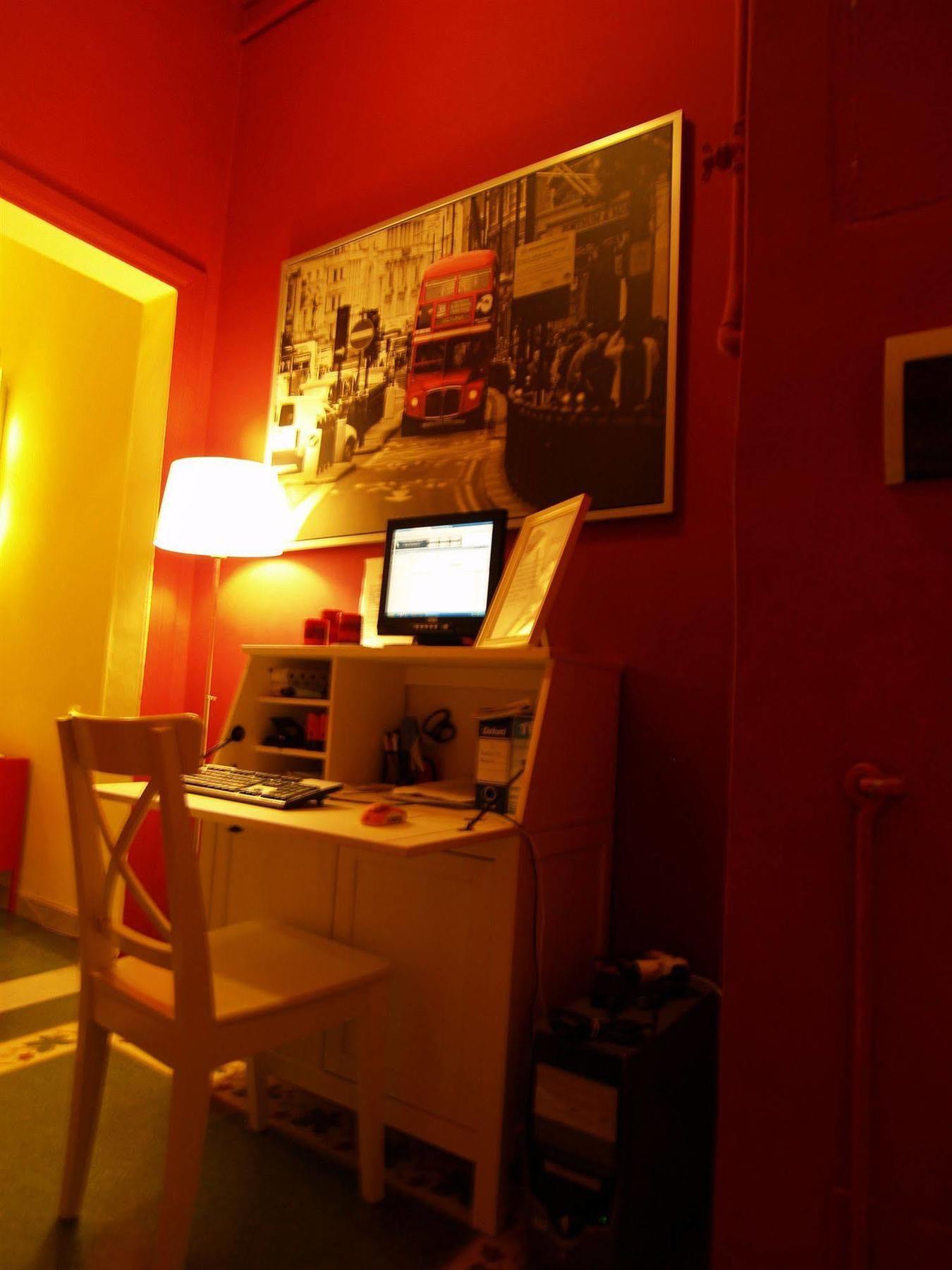 Happy Stay Guesthouse Rome Exterior photo